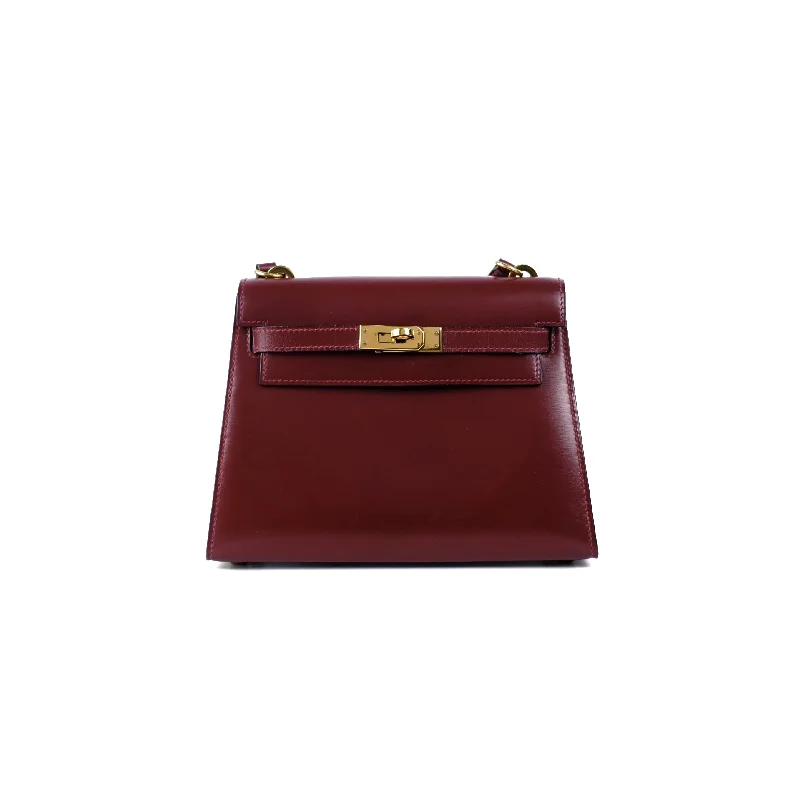 Convertible clutch handle bags switching to shoulder mode -Hermes Vintage Kelly 20 Rouge R Circle Stamp