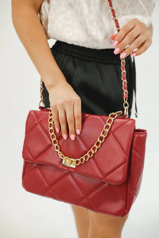 Sturdy tweed crossbody bags for classic textured appeal -Blair Quilted Handbag In Cranberry