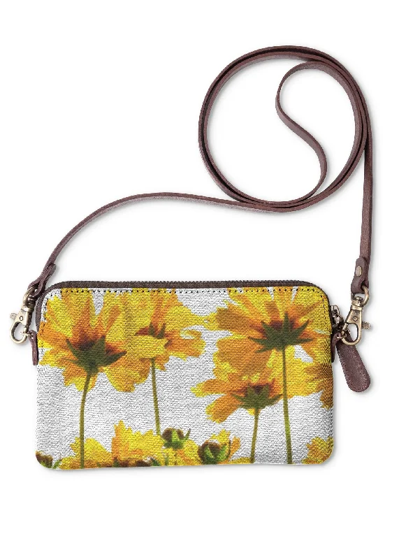 Elegant evening bags with floral beadwork for a delicate, feminine look at parties -Coreoptical