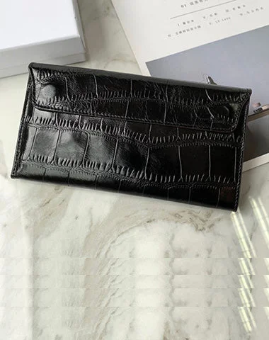 Simple evening clutches with minimalist designs for an understated yet classy style -Cute Women Black Vegan Leather Long Wallet Crocodile Pattern Card Holder Clutch Wallet For Women